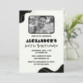 Zwarte 26e verjaardagsuitnodigingen Mannen Eenvoud Kaart (Staand voorkant)