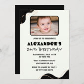 Zwarte 2e verjaardag uitnodigingen Boy Simple Phot (Voorkant / Achterkant)