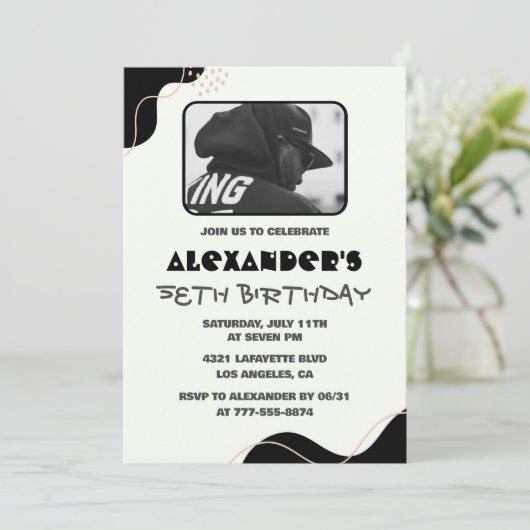 Zwarte 58e verjaardag uitnodigingen Mannen Eenvoud (Staand voorkant)