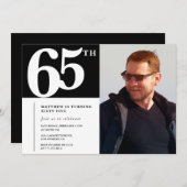 Zwarte 65e verjaardag uitnodigingen Modern Chic Fo (Voorkant / Achterkant)