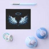 Zwarte achtergrond met blauwe gloeiende engelenvle flyer (Enkel)