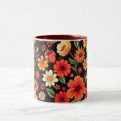 Zwarte achtergrond met bloemen tweekleurige koffiemok (Center)