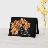 Zwarte achtergrond rode en gele dagen kaart (Gele Bloem)