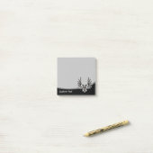 Zwarte Adelaar met Twee Koppen Post-it® Notes (Op bureau)