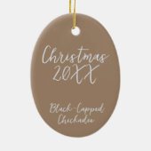 Zwarte Afgetopte Chickadee Bird Schilderij Custom Keramisch Ornament (Achterkant)