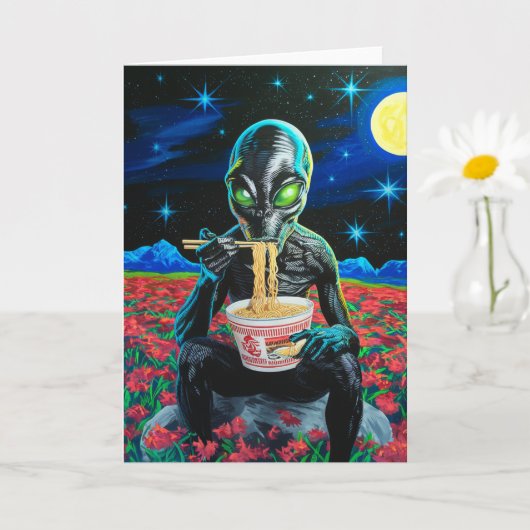 Zwarte Alien Groene Ogen Eten Noodles Alle gelegen Kaart (Kleine Plant)