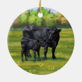 Zwarte Angus-Koe en Cute Calf in zomerperiode Keramisch Ornament (Achterkant)