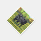 Zwarte Angus-Koe en Cute Calf in zomerperiode Servet (Hoek)