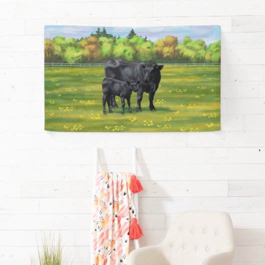 Zwarte Angus-Koe en Cute Calf in zomerperiode Spandoek (Insitu)