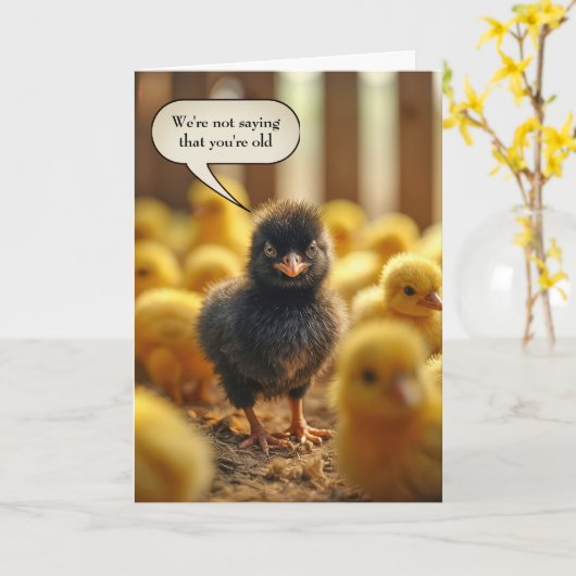 Zwarte Baby Chick Verjaardag Humor Kaart (Gele Bloem)