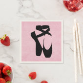 Zwarte balletschoenen en gekleurd servet (Insitu)