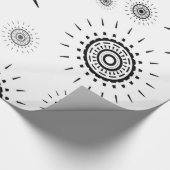 Zwarte barstpatronen op wit cadeaupapier (Hoek)