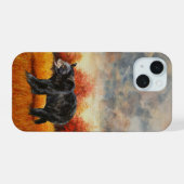 Zwarte beer in herfstbos iPhone 15 case (Achterkant horizontaal)
