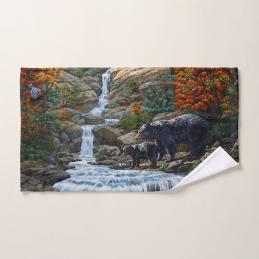 Zwarte Beer moeder en waterval Handdoek (Handdoek)