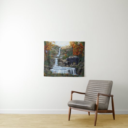 Zwarte Beer moeder en waterval Wandkleed (In Situ (horizontaal))