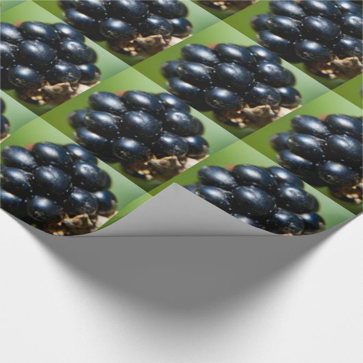 Zwarte bessen cadeaupapier (Hoek)