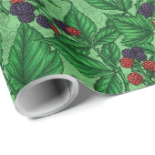 Zwarte bessen op groen cadeaupapier (Rol Hoek)