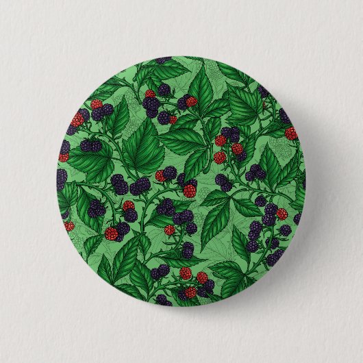 Zwarte bessen op groen ronde button 5,7 cm (Voorkant)