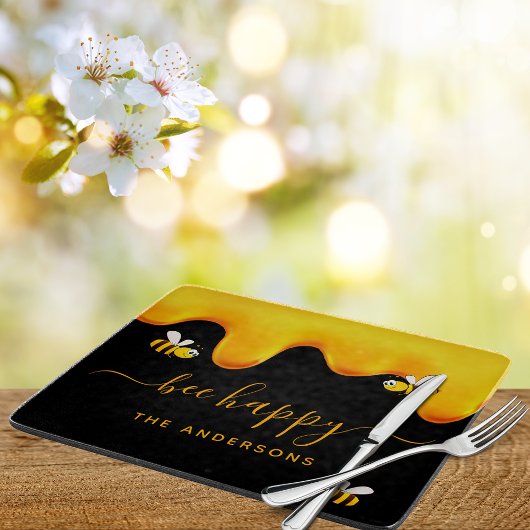 Zwarte bijen blij met hommels zoete honing-monogra snijplank