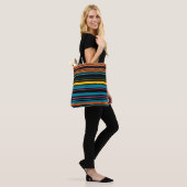 Zwarte blauwe strepen leuk tote bag (Op model)