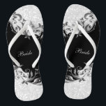Zwarte Bloemen & Confetti Glitter | Bruiloft Teenslippers<br><div class="desc">Bridal Party Flop Schoenen klaar voor u om te personaliseren. 💗Dit product is 100% . Afbeeldingen en/of tekst kunnen worden toegevoegd, verwijderd, verplaatst, vergroot of verkleind, gewijzigd, geroteerd, enz... ✔ (door op het gebied "EDIT DESIGN" te klikken) ⭐99% van mijn design in mijn winkel worden in lagen uitgevoerd. Dit maakt...</div>