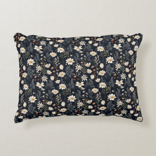Zwarte bloemen met beige en sinaasappel accent kussen