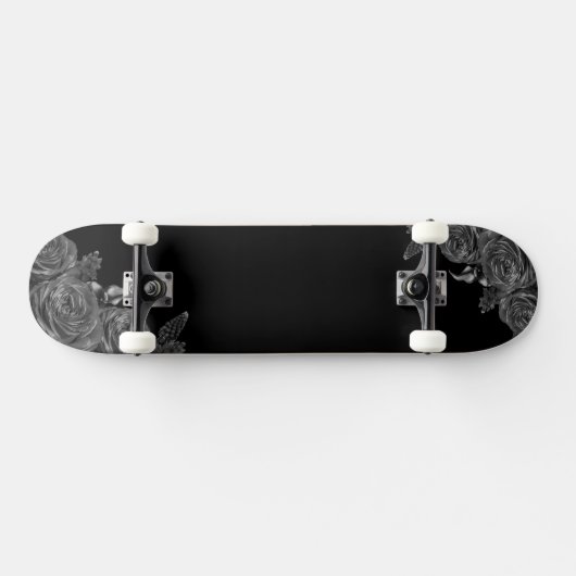 Zwarte bloemen, samenstelling persoonlijk skateboard (Horizontaal)