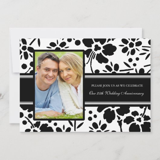 Zwarte bloemige foto 25e jubileum uitnodiging (Voorkant)