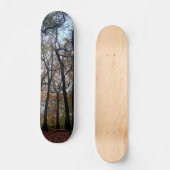 Zwarte bomen in het bos persoonlijk skateboard (Voorkant)