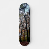 Zwarte bomen in het bos persoonlijk skateboard (Voorkant)