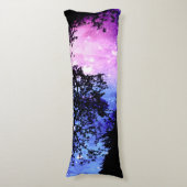 Zwarte Bomen Lavendel Blauwe Ruimte Body Kussen (Voorkant Verticaal)