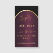 Zwarte bordeauxrode 80e verjaardag Save the Date m (Voorkant)