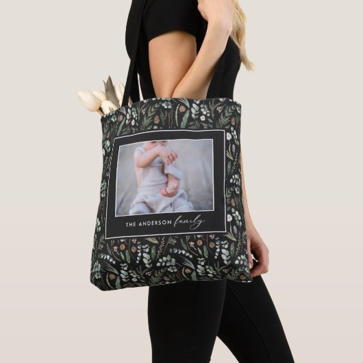 Zwarte botanische elegante moderne familiefoto tote bag (Dichtbij)