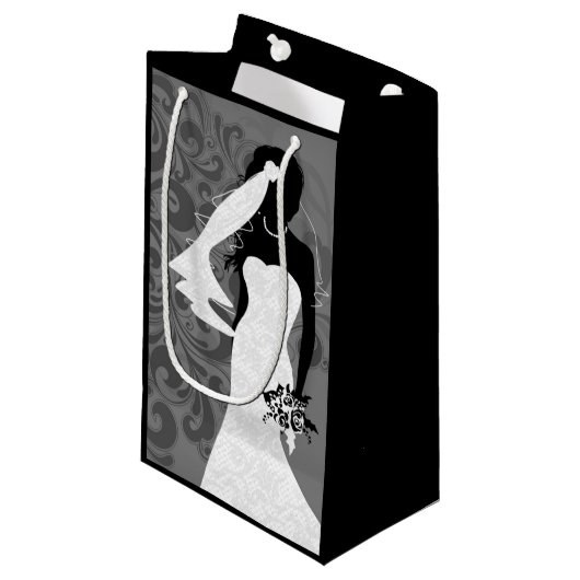 Zwarte bruid silhouet in een witte trouwjurk klein cadeauzakje (Voorkant Gekanteld)
