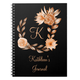 Zwarte, bruine en perzik bloemen met monogram  notitieboek