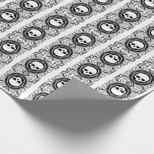 Zwarte Cameo Damask Skulls op wit inpakpapier (Hoek)