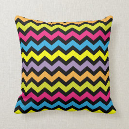 Zwarte Chevron Zigzags met heldere kleuren Kussen