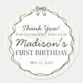 Zwarte Coquette Bow Beige Gestreepte Verjaardagsgu Ronde Sticker (Voorkant)