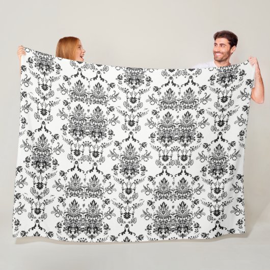 Zwarte Damask op White Fleece Deken (In situ)
