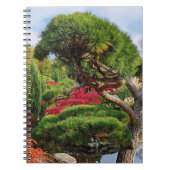 Zwarte dennen en rode Japanse esdoorn Notitieboek (Voorkant)