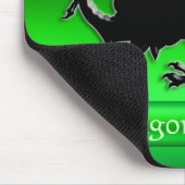 Zwarte draak in reliëf op groen chroomeffect muismat (Hoek)