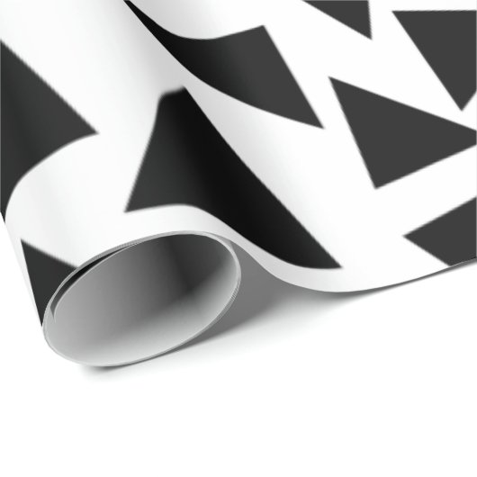 Zwarte driehoeken cadeaupapier (Rol Hoek)