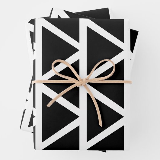 Zwarte driehoeken inpakpapier vel (In situ)