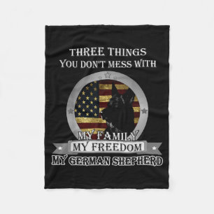 Zwarte Duitse Herder Amerikaanse Vlag Drie Dingen  Fleece Deken
