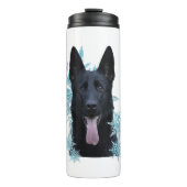 Zwarte Duitse herder in Snowflakes Thermosbeker (Voorkant)