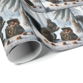 Zwarte eekhoorn saving eikels in portemonnee cadeaupapier (Rol Hoek)