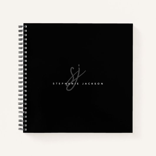 Zwarte Eenvoudige Minimalistische Script Initiaal Notitieboek (Voorkant)