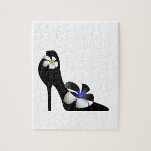 Zwarte elegante high-heeled schoenen. Fantasie van Legpuzzel