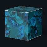 Zwarte en Blauwe Gothic Floral Skull Bedankdoosjes<br><div class="desc">Zwart  roestvast damppatroon met accenten van aqua en blauwgroen cadeaudoos ideaal voor gotische bruiloften of halloween!</div>