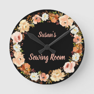 Zwarte en Blush Sewing Room Ronde Klok